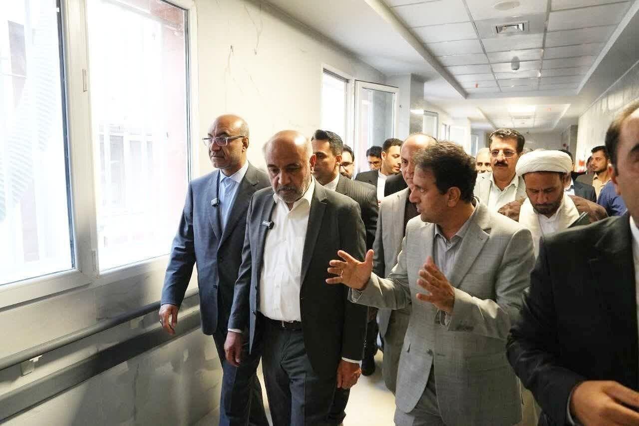 بازدید وزیر کار از اورژانس بیمارستان شهدای کرمانشاه