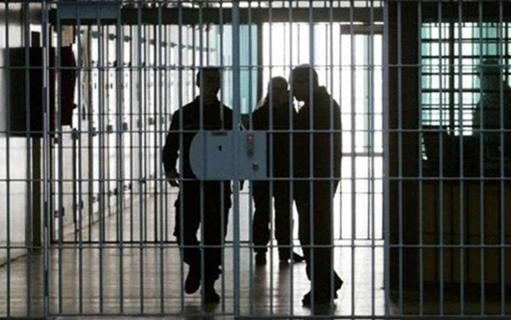 ۳۷۵ نفر از محکومان مالی استان تهران آزاد شدند