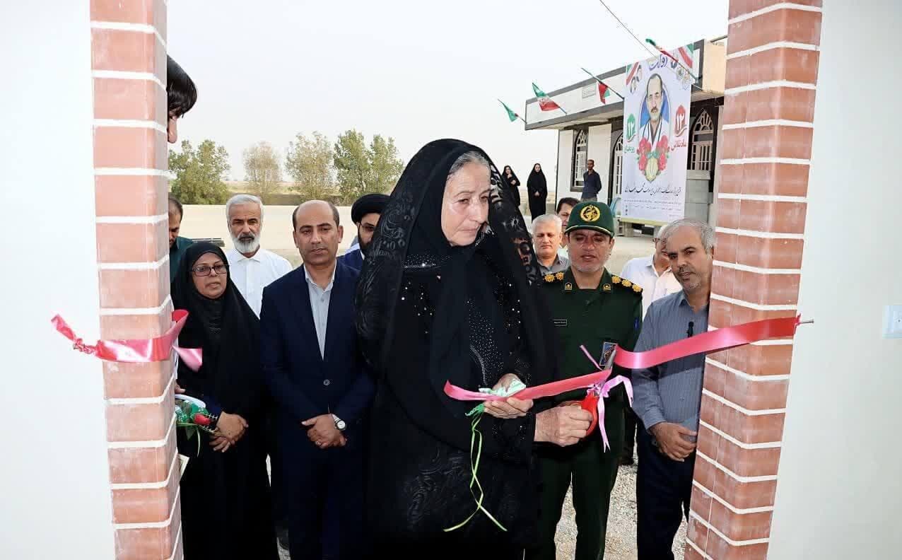 یادمان شهید مدافع سلامت شهید رزمی در روستای چاهگاه افتتاح شد
