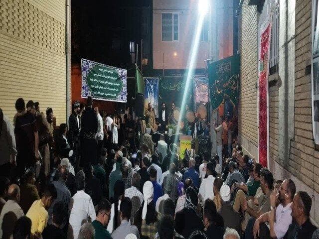 طنین مولودی‌خوانی در سنندج