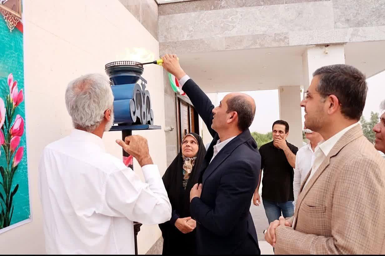 طرح توسعه گازرسانی در دشتی افتتاح شد