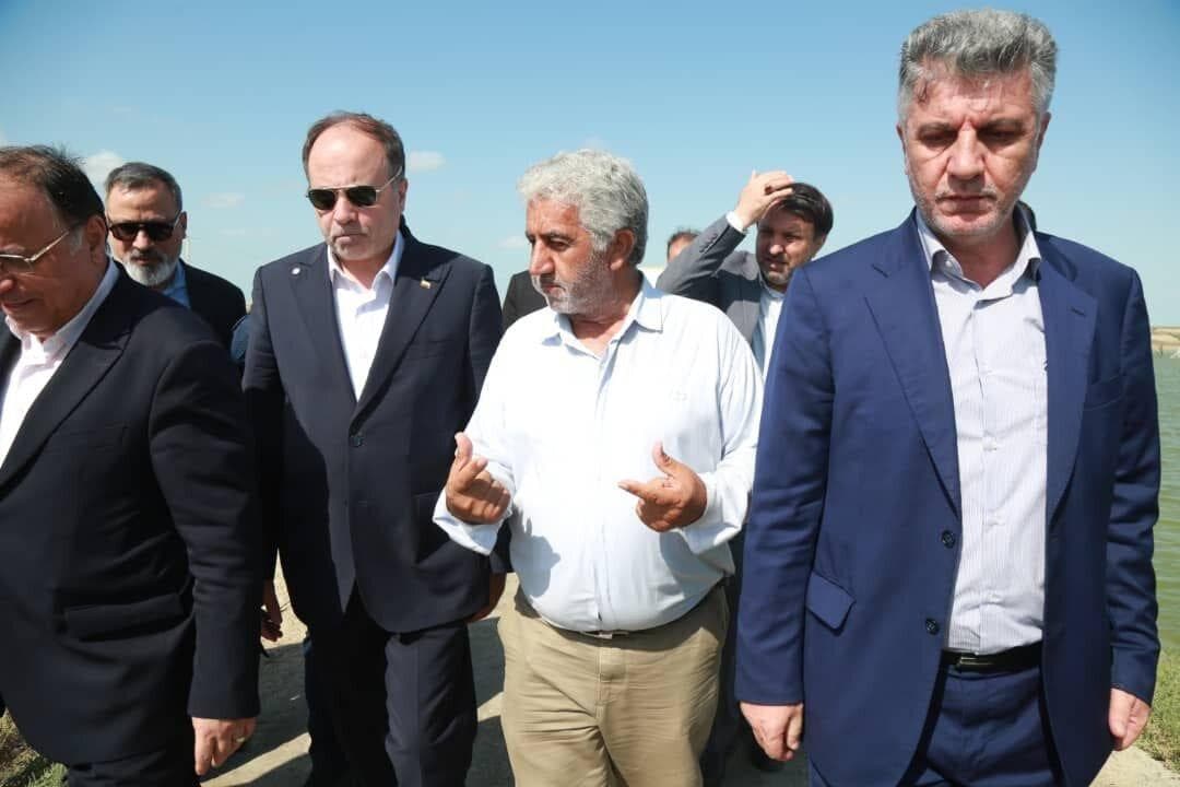 بازدید وزیر جهاد کشاورزی از سایت پرورش میگو ۴ هزار هکتاری گمیشان