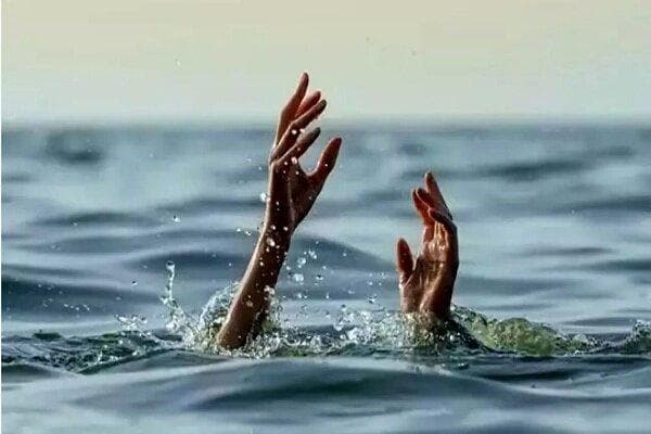 صیادان جوان جان ۳ گردشگر را در ساحل جاسک نجات دادند