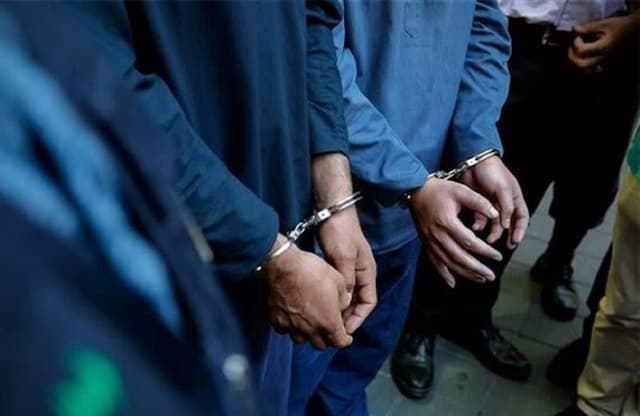 ۱۰ سوداگر مرگ در دلفان دستگیر شدند