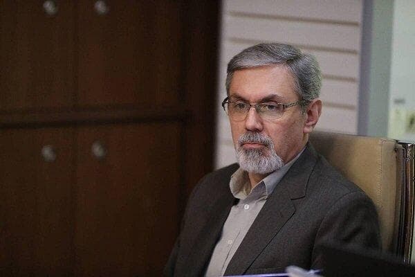 مشاور عالی وزیر بهداشت: با پدیده زیرمیزی پزشکان مخالفیم