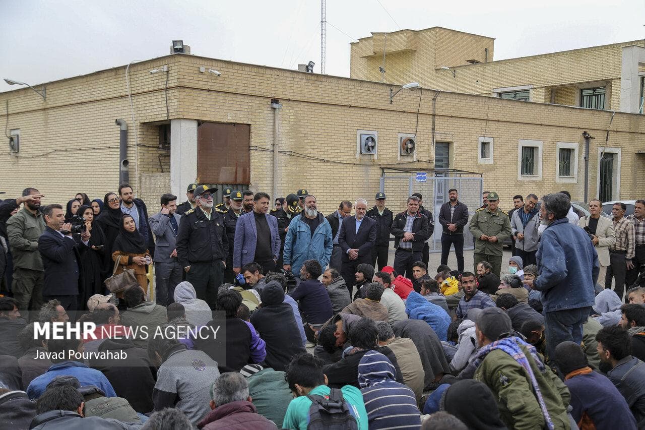 ۲۰۱ معتاد متجاهر در فلاورجان جمع آوری شد
