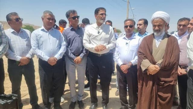 تعریض و بهسازی محور «تنگ ارم- دهرود» آغاز شد