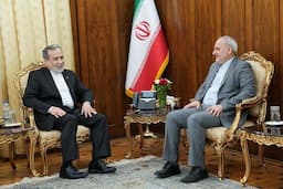 دیدار سفیر ایران در پاکستان با وزیر امور خارجه