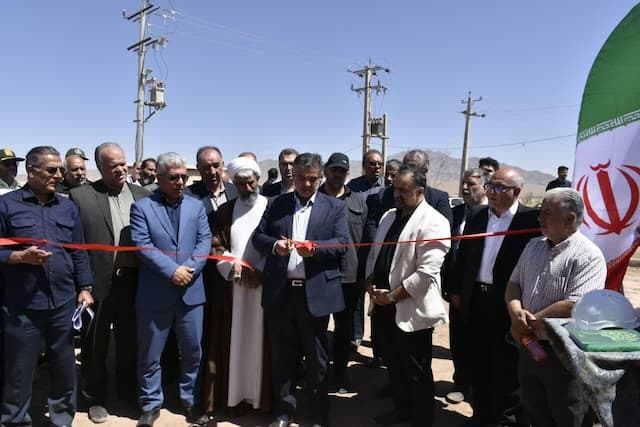 بهره‌برداری از نیروگاه خورشیدی ۱۵۰ کیلوواتی در آشتیان