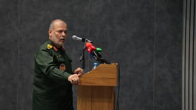 قم خاستگاه انقلاب و پرچم‌دار تمدن نوین اسلامی است