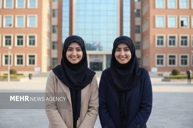 دوقلوها با آرامش خانوادگی، رتبه تک‌رقمی کنکور ۱۴۰۴ را کسب کردند