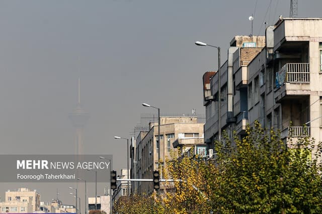 کیفیت هوای تهران در مرز آلودگی است