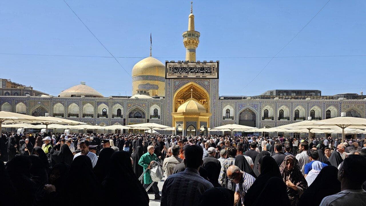 حرم رضوی در روز شهادت امام حسن عسکری(ع)
