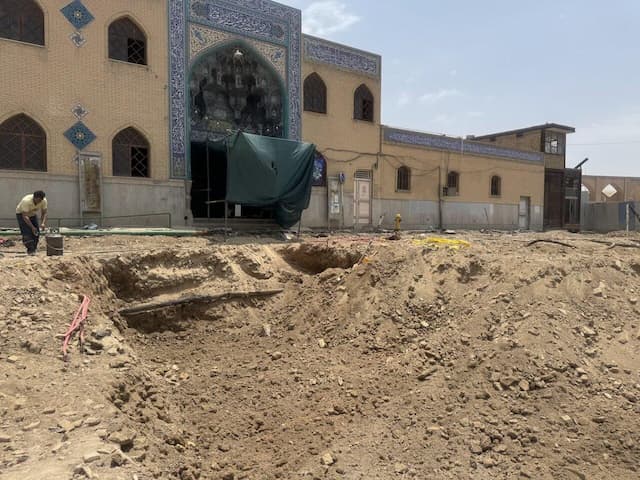 مدیرکل میراث فرهنگی: ۱۰۰ سکه تاریخی در دل کمرزرین اصفهان کشف شد