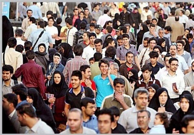 بازنشسته‌های زن نگرفته!