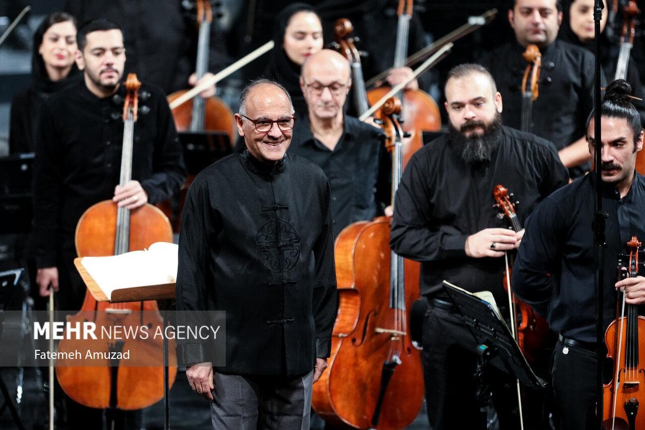 ارکستر سمفونیک تهران به «اکتبر ۱۹۰۴» سفر می‌کند!