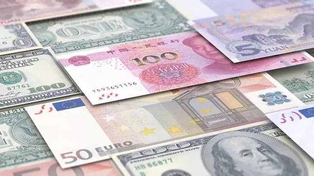 کاهش دوباره قیمت دلار دولتی در بازار ارز تجاری+ جدول نرخ تمام ارزها