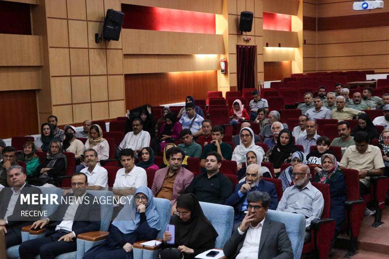 نشست «شینا انصاری» با سمن‌های مردمی شاهرود