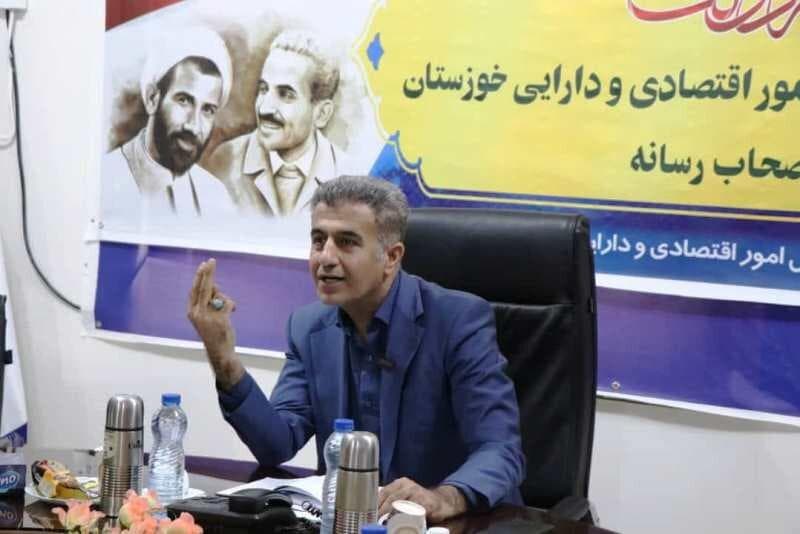 سایه اقتصاد دولتی از سر خوزستان برداشته شود