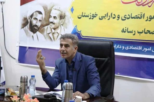 سایه اقتصاد دولتی از سر خوزستان برداشته شود