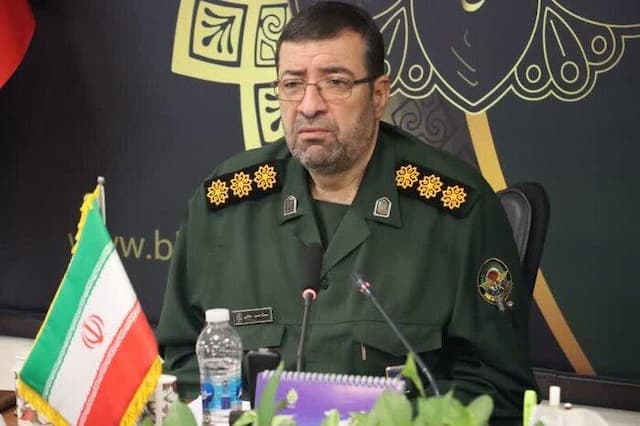 جامعه نیازمند روحیه ایثار، مقاومت و وحدت است