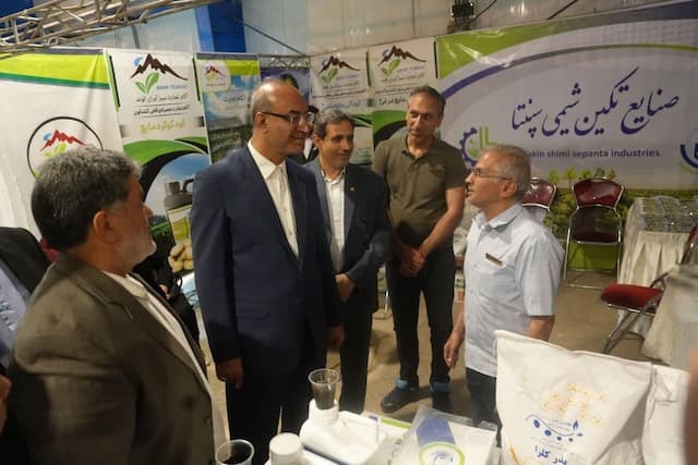 افتتاح دوازدهمین نمایشگاه تخصصی کشاورزی در کرمانشاه