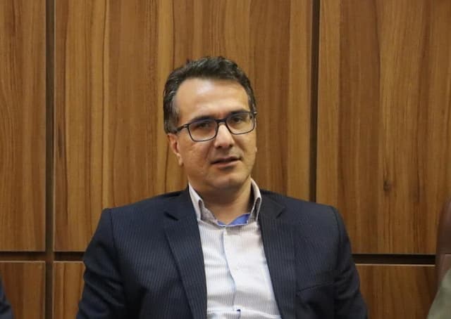 تمدید ساعت کاری ادارات و تعطیلی پنج‌شنبه‌ها تا پایان شهریور در گیلان