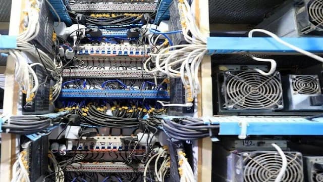 ماینرهای غیرمجاز در شریف آباد خاموش شد