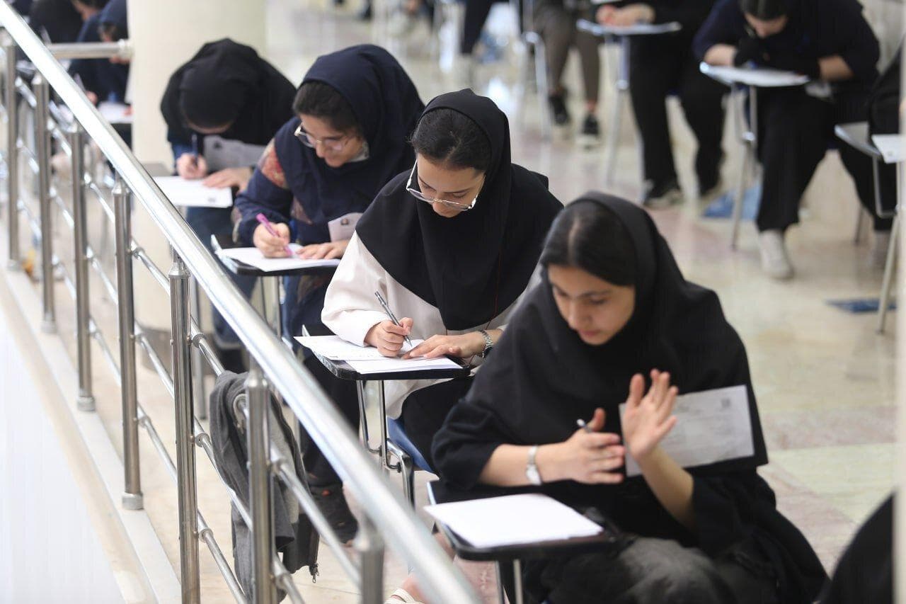۳۱ دانش‌آموز خراسان جنوبی رتبه زیر ۱۰۰ کنکور سراسری ۱۴۰۴ را کسب کردند