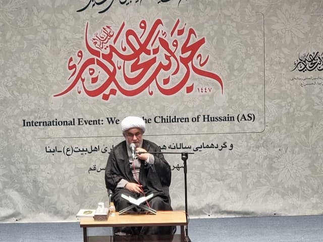 هر قدم عقب‌نشینی زمینه پیشروی بیشتر دشمن را فراهم می‌کند