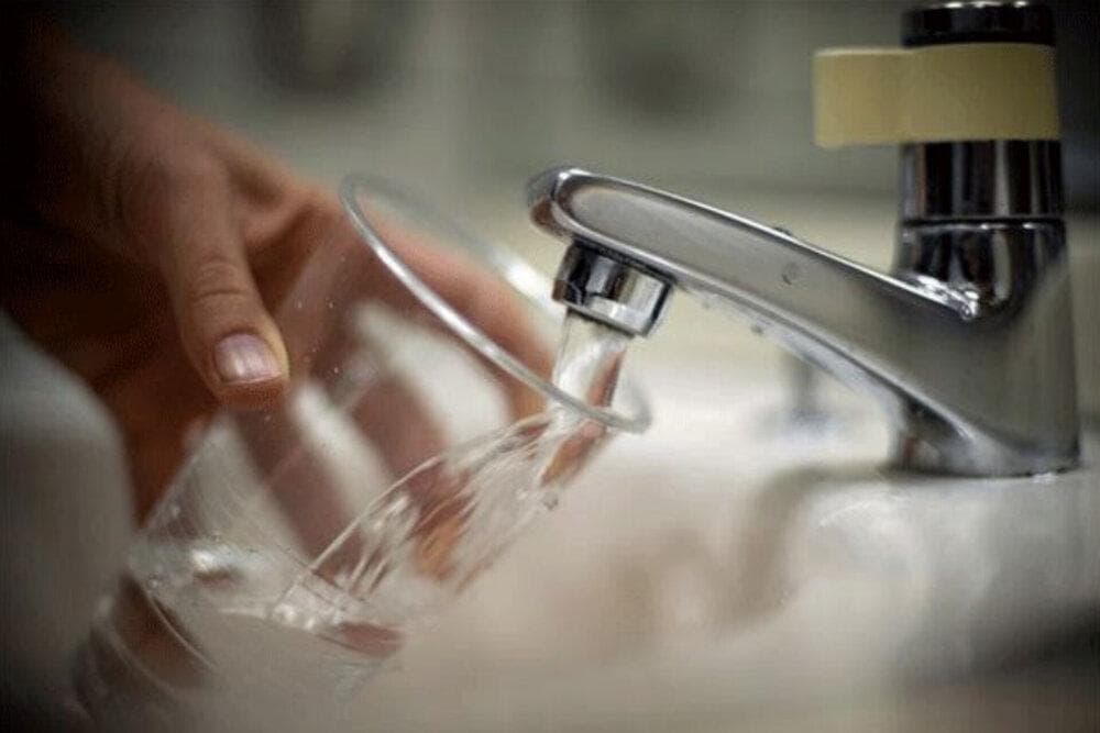 قطعی آب در برخی مناطق مشهد جدی نیست؛ توضیحات مدیر آبفا و نظر شهروندان