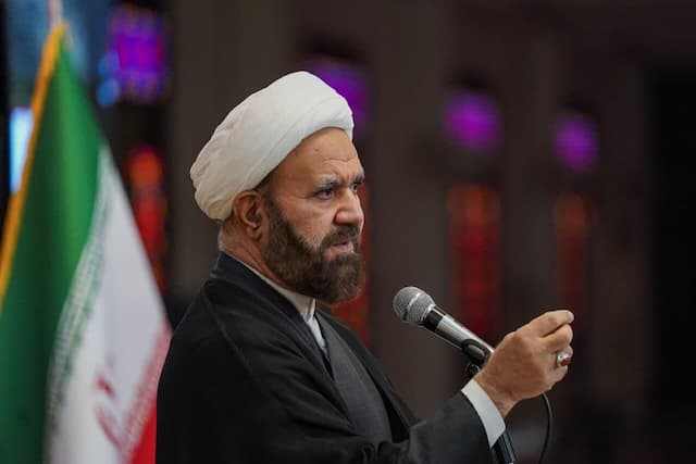 اتحاد شیعه و سنی میوه‌ درخت تنومند انقلاب اسلامی ایران است