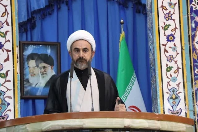 امام جمعه ایلام:مکانیسم ماشه غیرقانونی است