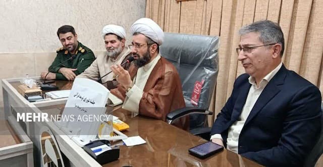 وحدت و انس با قرآن کلید حل مشکلات جهان اسلام است
