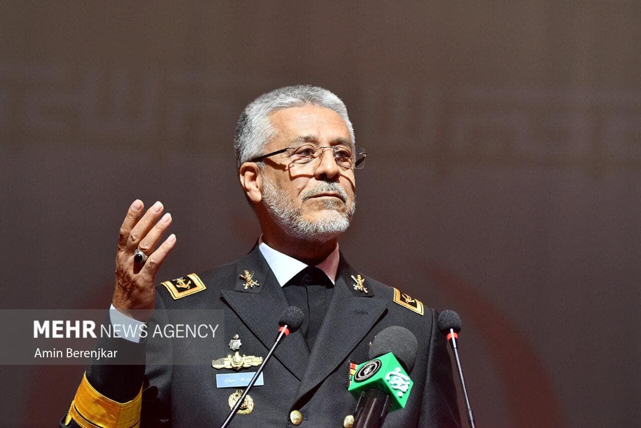 دریادار سیاری:پرچم اقتدار جمهوری اسلامی در پهنه دریاها به اهتزاز درآمد