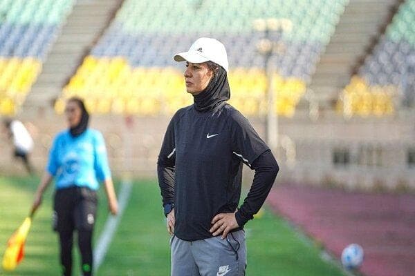 سرمربی پرسپولیس: چالش زیادی را تجربه خواهیم کرد؛ ما را دست کم نگیرند