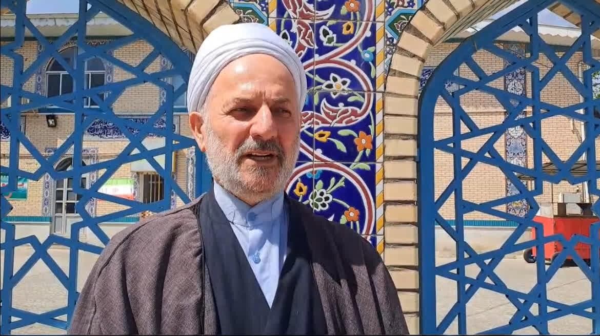 امام جمعه اهل سنت تالش: وحدت رمز ماندگاری ملت ایران است