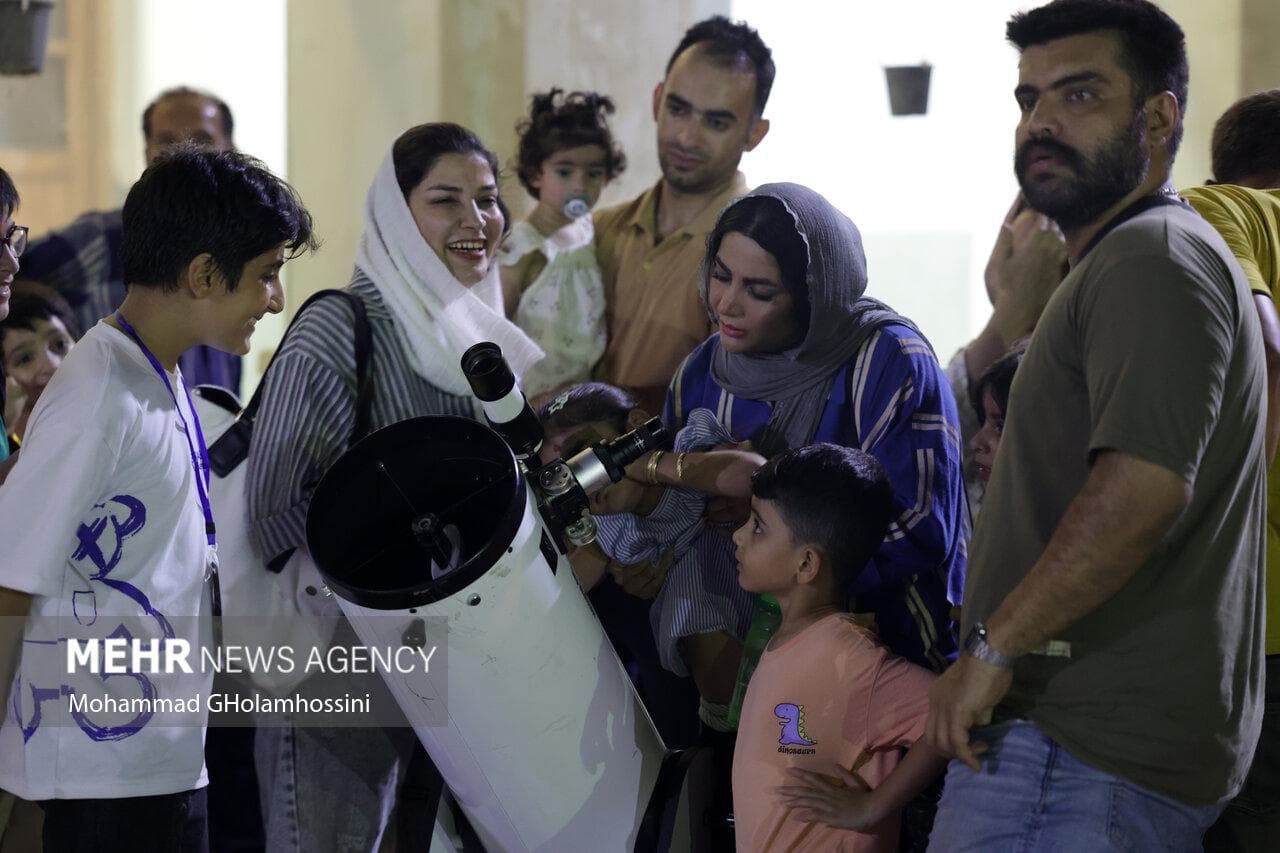 ماه گرفتگی در آسمان بوشهر