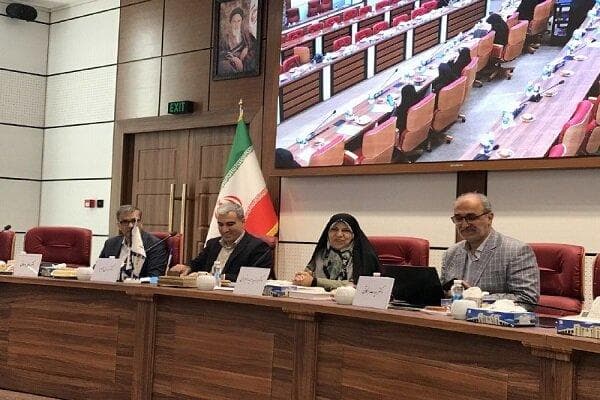 لزوم بهره‌مندی از اساتید دانشگاهی برای ارتقای شاخص‌های جمعیت‌شناسی