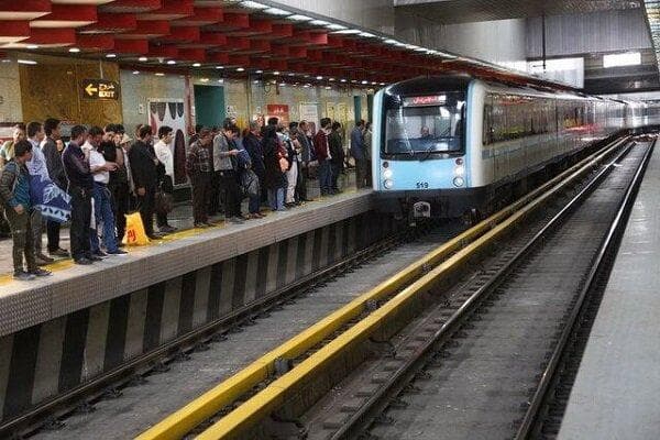 دستگیری قاچاقچی مواد روان گردان در ایستگاه مترو تهران