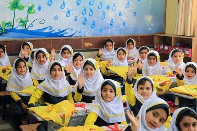 ۱۱۴ هزار دانش آموز ایلامی راهی کلاس های درس می شوند
