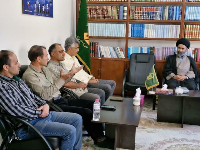 دیدار هیئت کوهنوردی خلخال باامام جمعه؛تأکید بر توسعه ورزش‌های کوهستانی