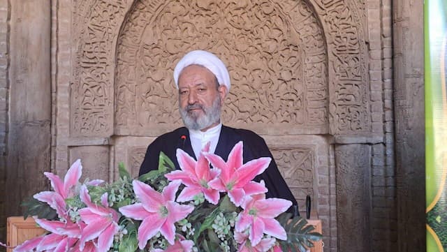 خطیب جمعه اردستان: وضعیت فعلی بازار مطلوب نیست