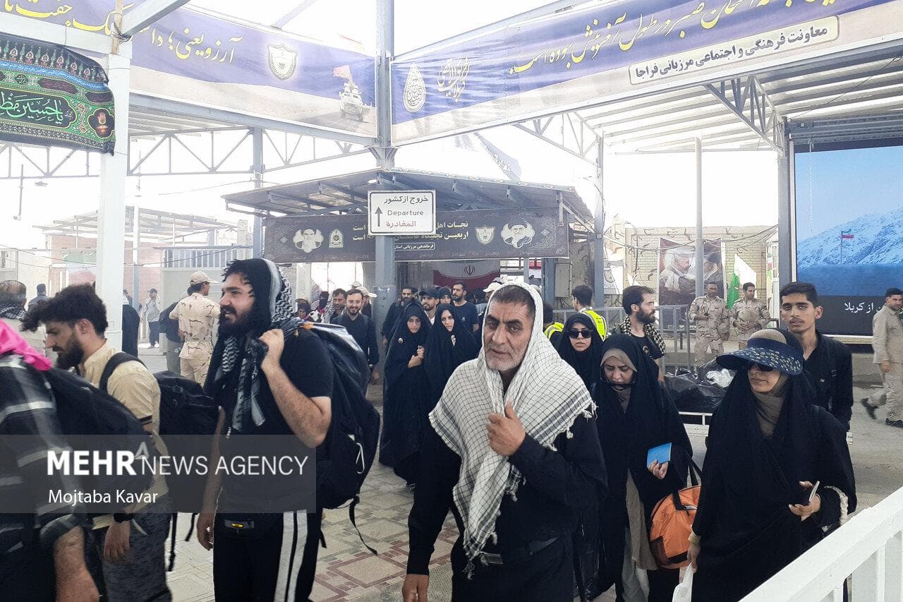 تردد زوار اربعین حسینی از مرز مهران به یک میلیون و ۹۱۱ هزار نفر رسید