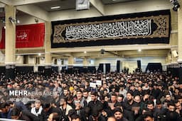 عزاداری اربعینی دانشجویان از دانشگاه تهران تا حسینیه امام خمینی