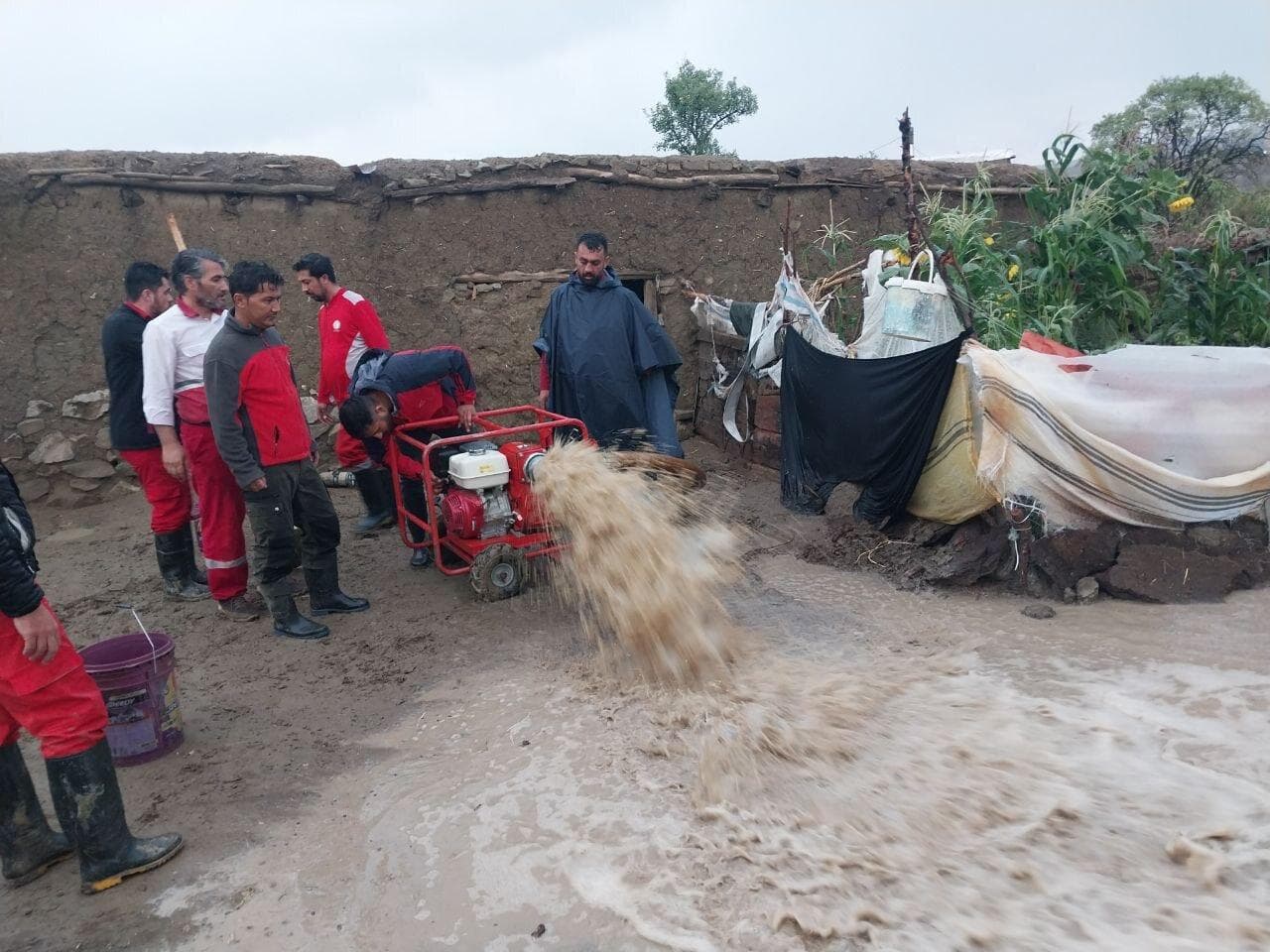 امدادرسانی به حادثه‌دیدگان سیل در ۶ شهرستان خراسان شمالی