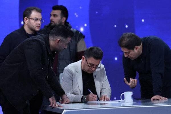 واکنش قلعه‌نویی به موضوع دلالی در تیم ملی فوتبال: بروید گزارش دهید!