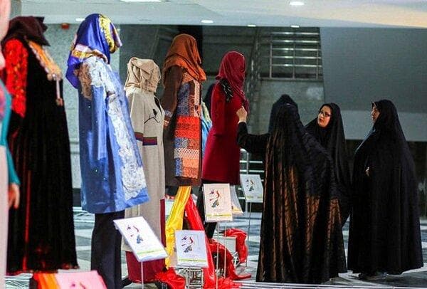 قدرت تولیدکننده پوشاک ایرانی‌ کمتر از تولیدکننده تابع مُد روز است