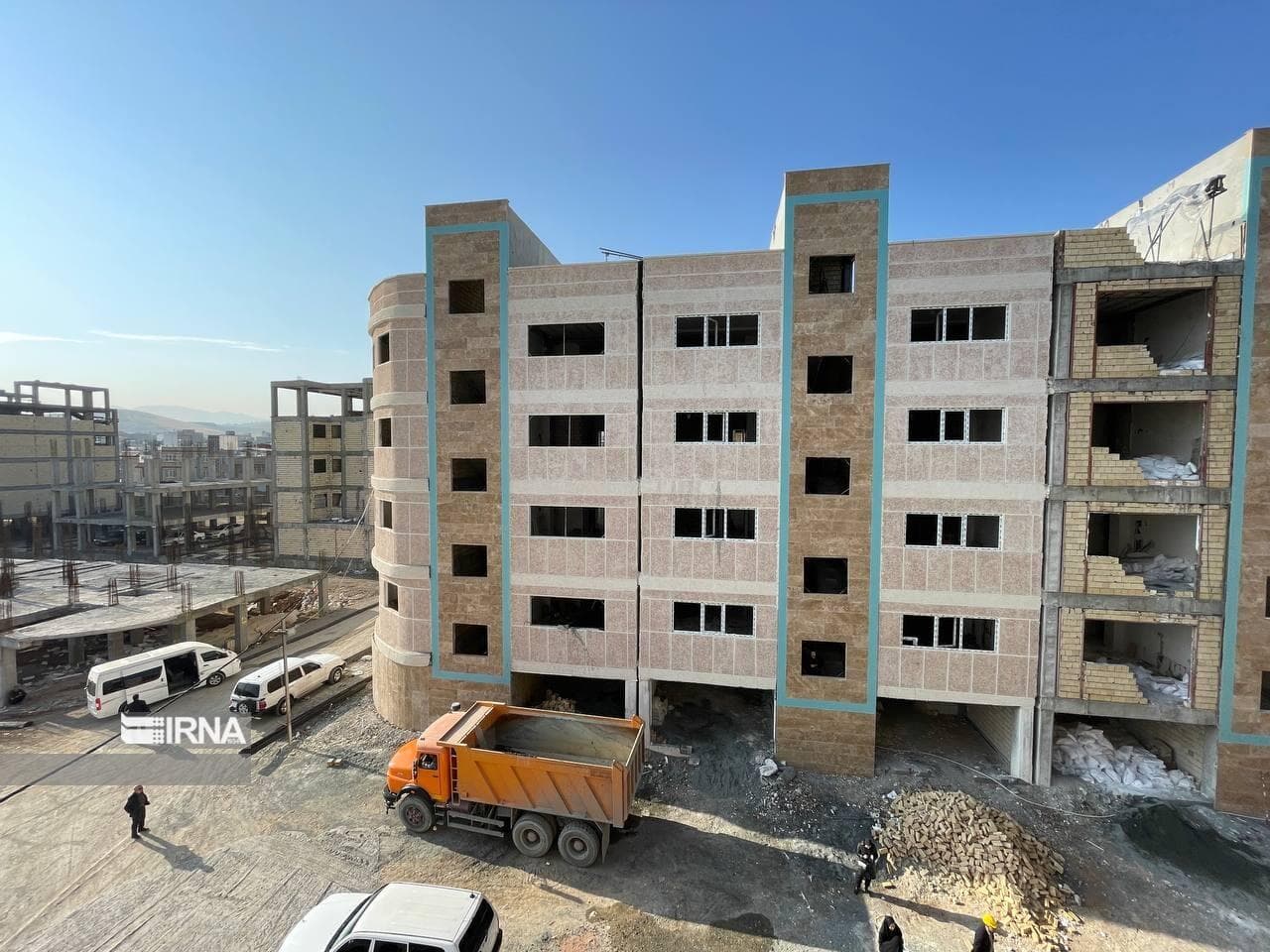 الگوی کرمانشاه برای نهضت ملی مسکن/ دستور وزیر راه برای اجرای طرح کاهش طبقاتی در کشور