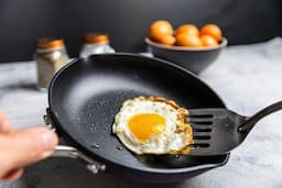 ساخت جایگزینی ایمن‌تر از تفلون برای ظروف آشپزی